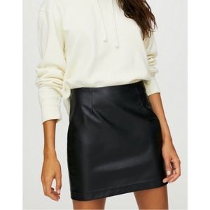 Aritzia Wilfred Free Oracle Vegan Leather Mini Skirt